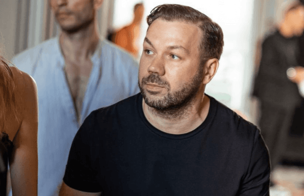 Это точно должно быть в вашем гардеробе: Андре Тан назвал 6 трендов этой весны