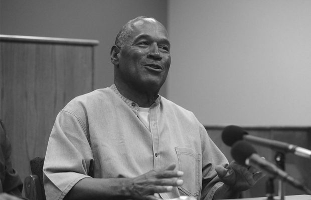 "Проиграл борьбу с раком": умер звезда "Голого пистолета" О. Джей Симпсон