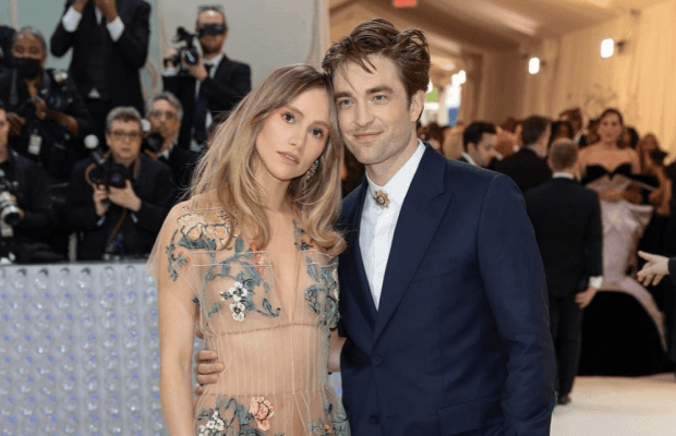 "Невероятно счастлива": невеста звезды "Сумерек" рассекретила пол их первенца