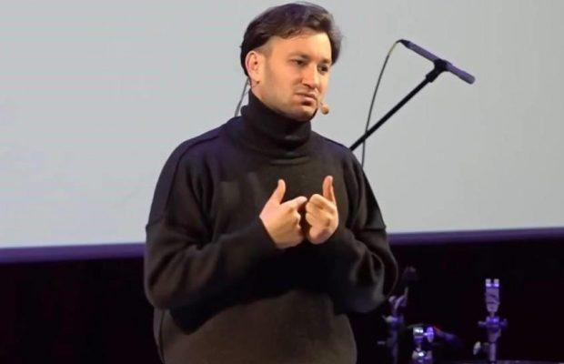 Путинист Бардаш цинично высказался об украинском паспорте: "Такой же ненужный, как и Украина"