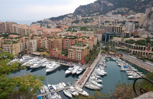 Рай для мільярдерів: експерт розповів, чи можна бюджетно відпочити в Монако