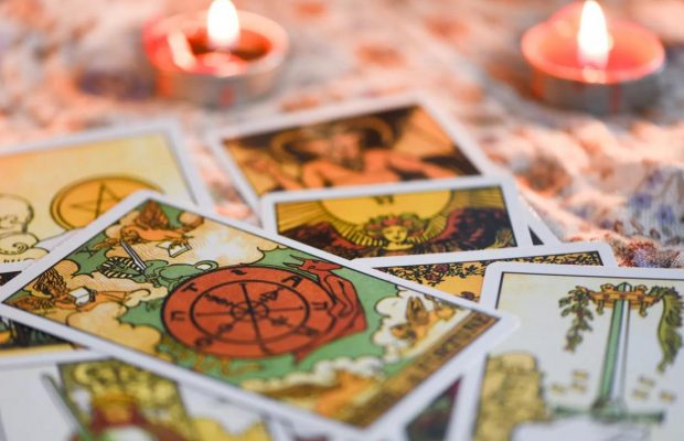 Гороскоп на 26 квітня по картах Таро: Тельцям – конфлікти, Левам – нова справа