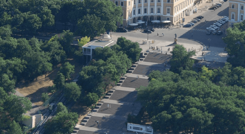 В Одессе откроют Потемкинскую лестницу, которая была закрыта из-за войны