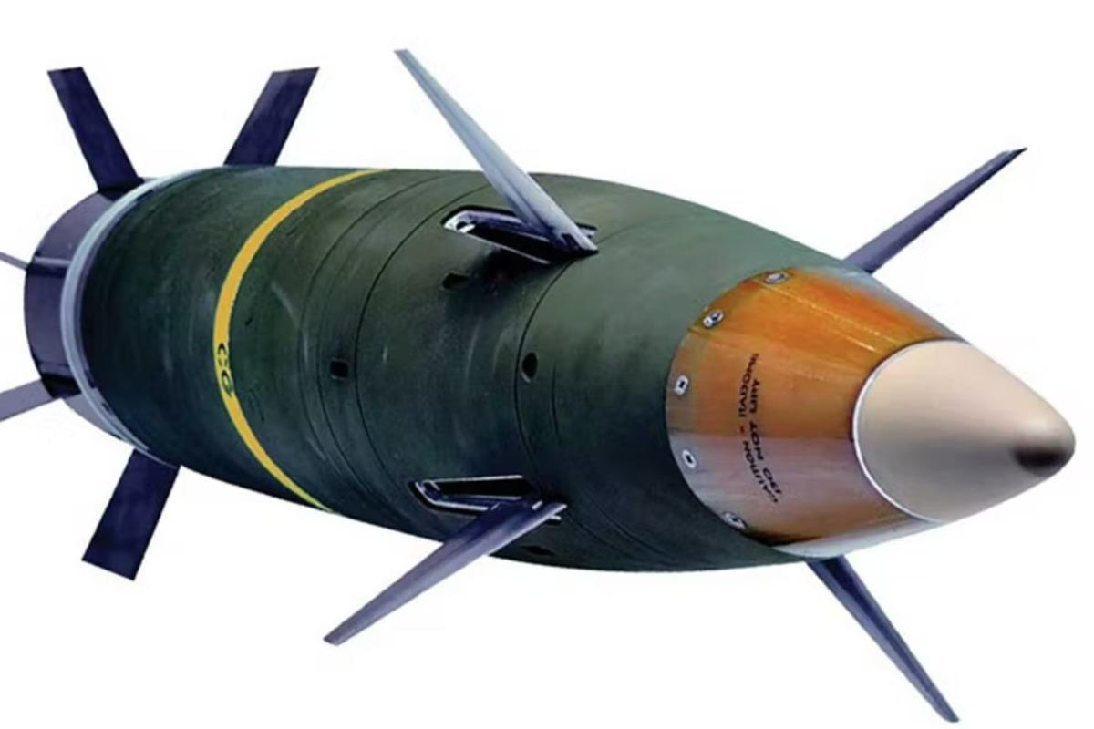 Ефективність американських снарядів Excalibur різко впала через адаптацію російських систем РЕБ / фото twitter.com/clashreport Ефективність американських снарядів Excalibur різко впала через адаптацію російських систем РЕБ / фото twitter.com/clashreport