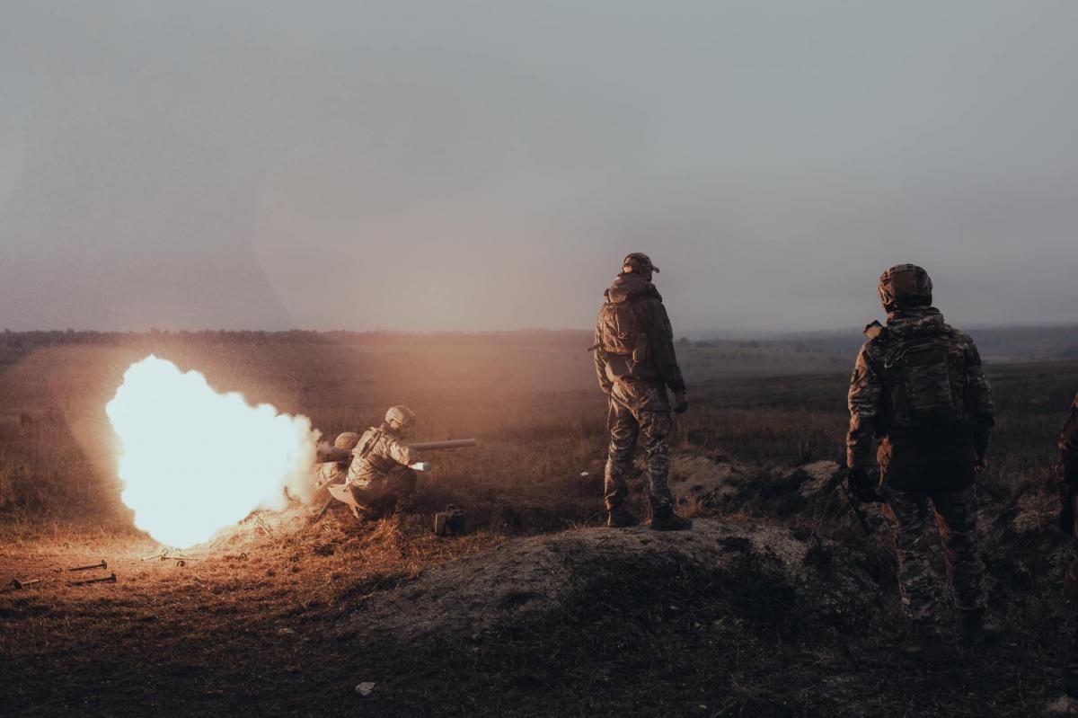 Українські військові також розповіли, що Росія обстрілює їхні позиції на постійній основі / фото Окремий батальйон Вовки Да Вінчі Українські військові також розповіли, що Росія обстрілює їхні позиції на постійній основі / фото Окремий батальйон Вовки Да Вінчі