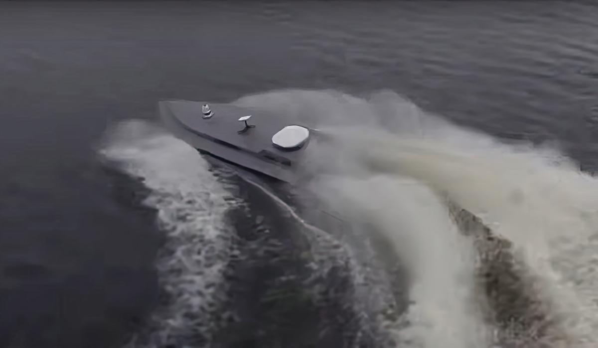 Украинский дрон поразил российского катера / скріншот з відео