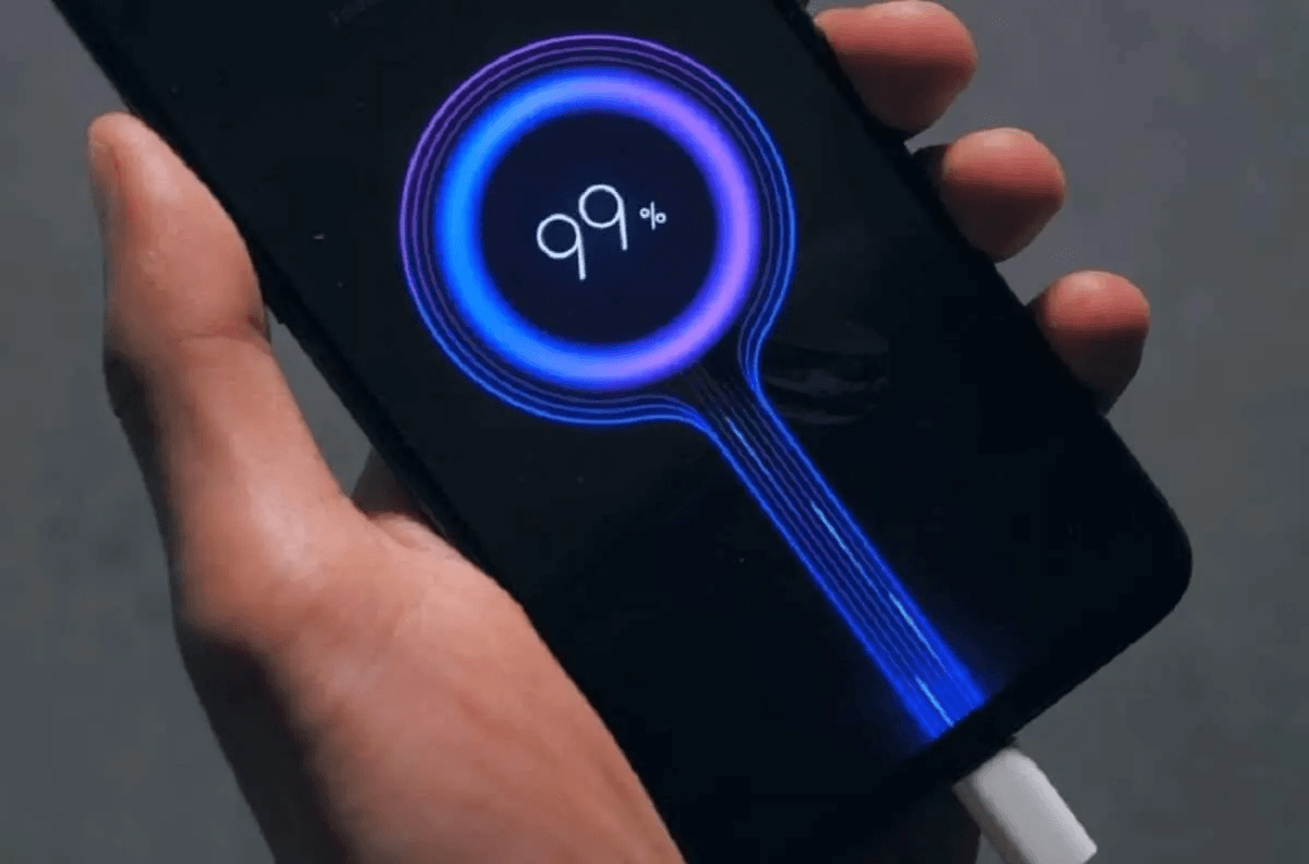 Рейтинг смартфонов с самой быстрой зарядкой: кто на первом месте / фото Xiaomi Рейтинг смартфонов с самой быстрой зарядкой: кто на первом месте / фото Xiaomi
