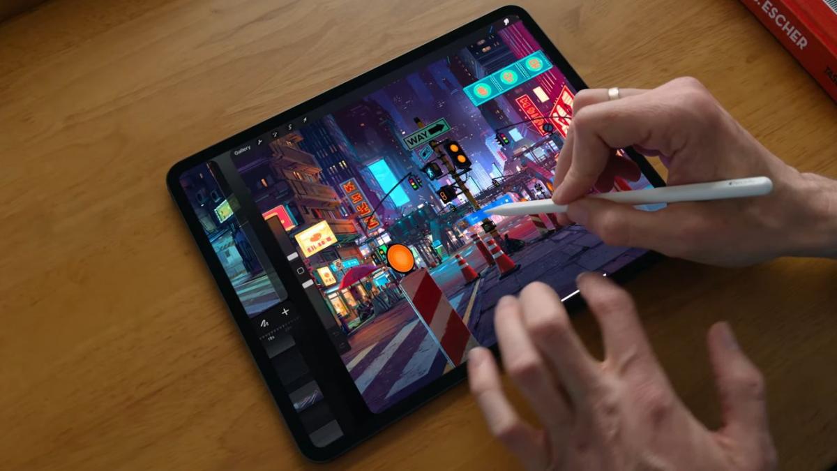 Из комплекта новых iPad пропали фирменные наклейки с яблоком / фото Apple Из комплекта новых iPad пропали фирменные наклейки с яблоком / фото Apple