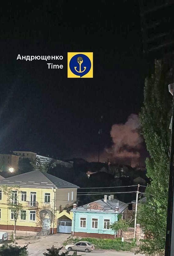 Андрющенко показав задимлення в Маріуполі на 9 травня / фото Петро Андрющенко Андрющенко показав задимлення в Маріуполі на 9 травня / фото Петро Андрющенко