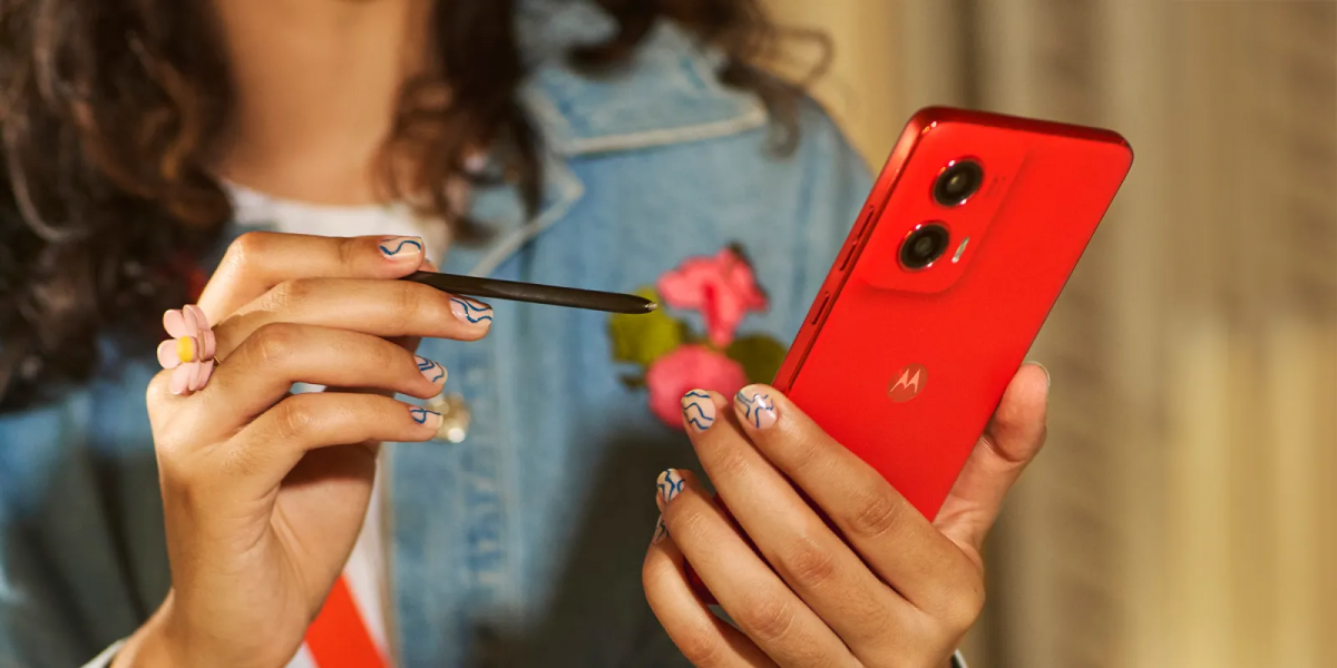 Представлено Moto G Stylus 5G 2024 з дисплеєм 120 Гц і бездротовою зарядкою / фото Motorola Представлено Moto G Stylus 5G 2024 з дисплеєм 120 Гц і бездротовою зарядкою / фото Motorola