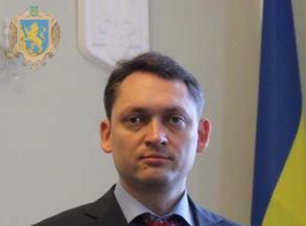 Подозреваемый в хищениях в Минобороны Ростислав Замлинский назначен послом по особым поручениям МИД / фото Википедия Подозреваемый в хищениях в Минобороны Ростислав Замлинский назначен послом по особым поручениям МИД / фото Википедия