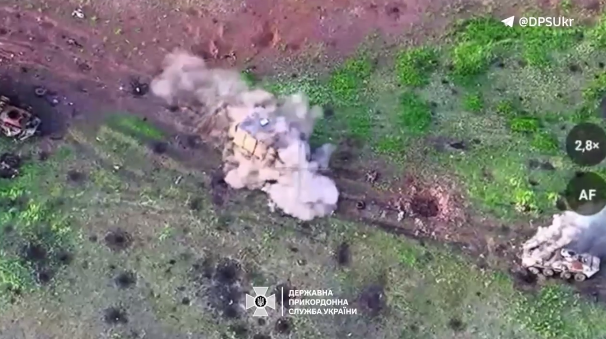 Пограничники сорвали наступление оккупантов и уничтожили вражескую технику / скриншот Пограничники сорвали наступление оккупантов и уничтожили вражескую технику / скриншот