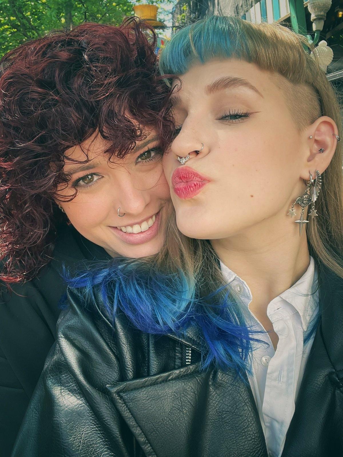 Aiko і Кет Альмагро / Скріншот Twitter Aiko і Кет Альмагро / Скріншот Twitter