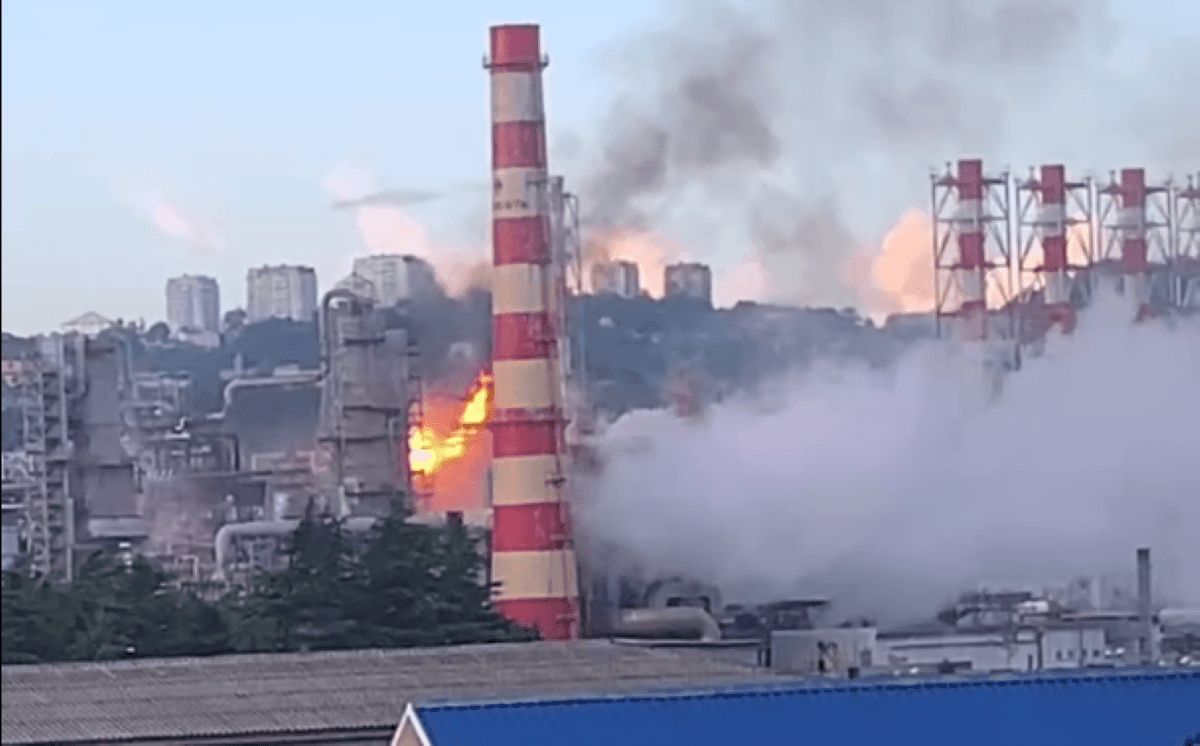 Удари по НПЗ та портах не призвели до падіння експорту російської нафти, – WSJ