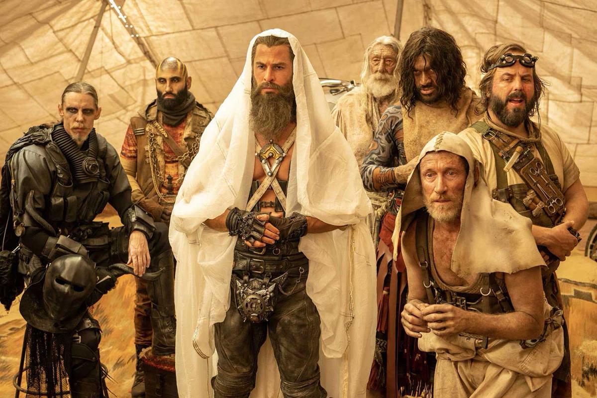 Кадр из фильма "Фуриоса: Безумный Макс. Сага" / фото Warner Bros. Pictures Кадр из фильма "Фуриоса: Безумный Макс. Сага" / фото Warner Bros. Pictures