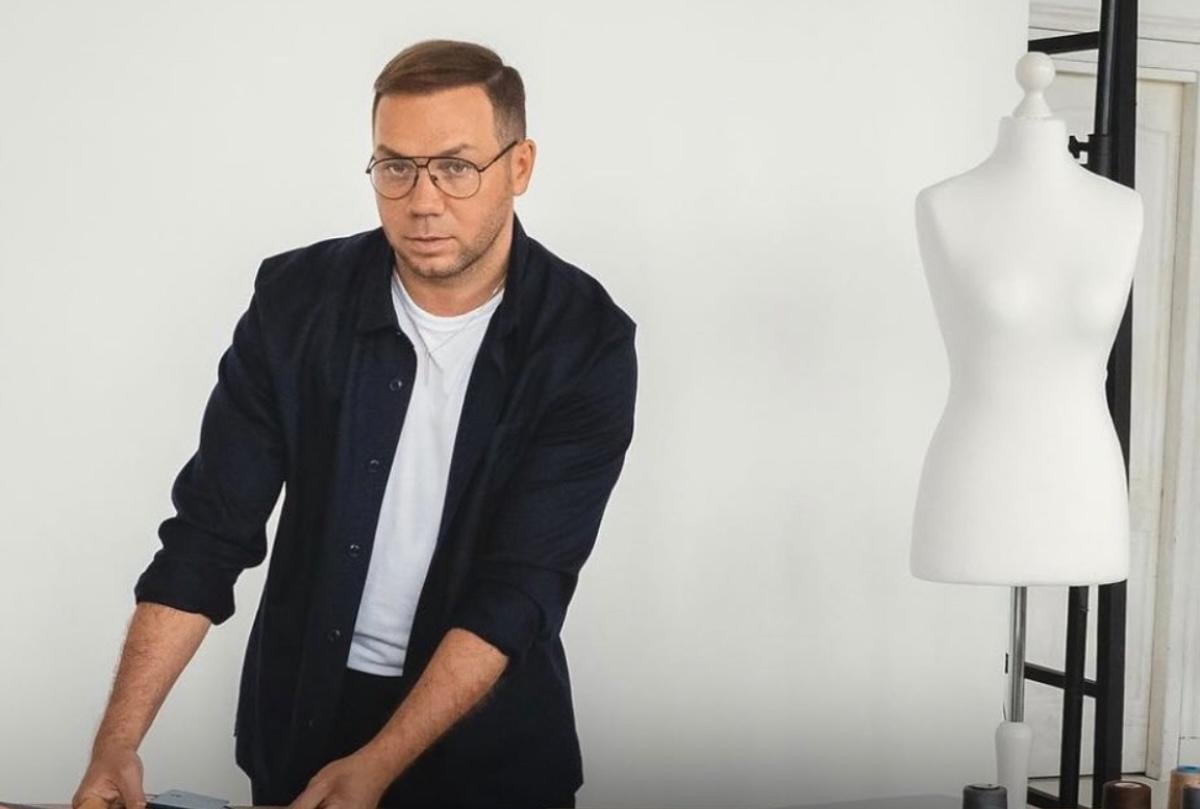 Россияне уничтожили магазин Андре Тана в Херсоне (фото)