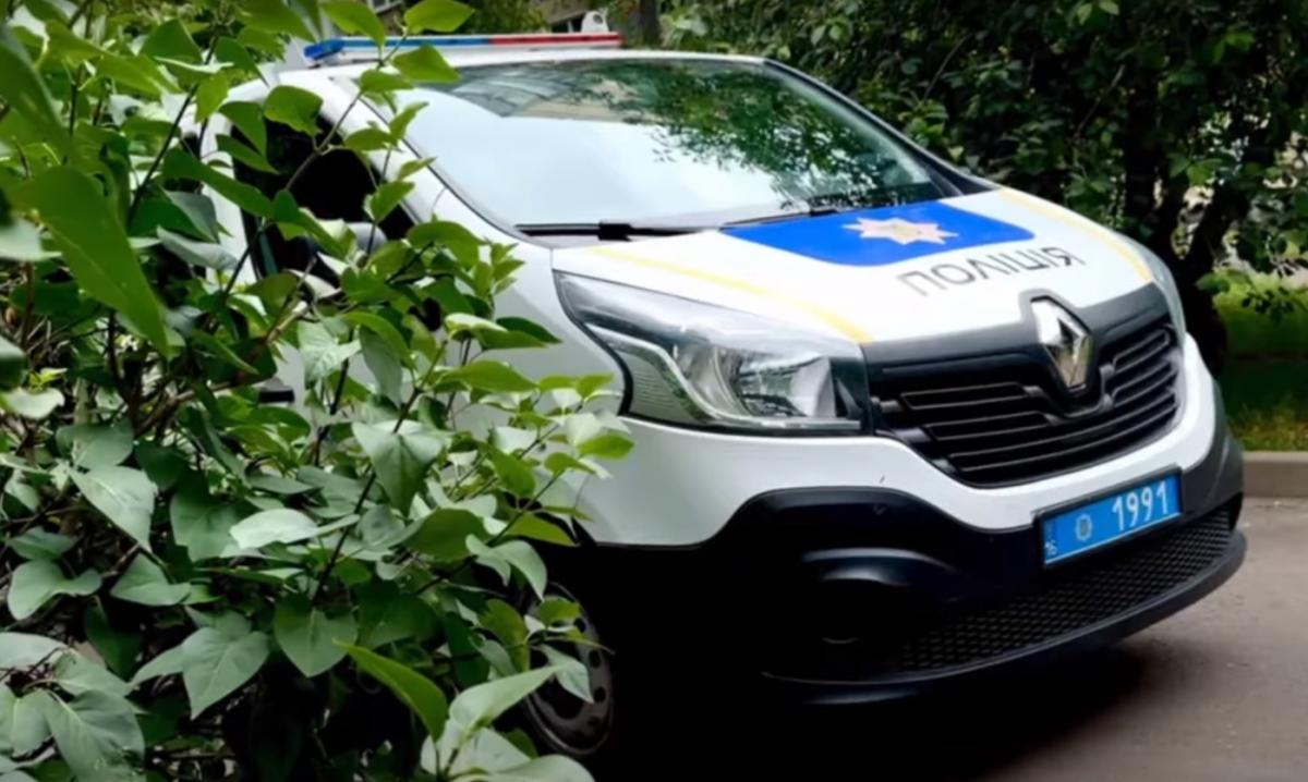 В Одесі чоловік завдав чисельних ножових поранень дружині й доньці, після чого скоїв самогубство / скріншот В Одесі чоловік завдав чисельних ножових поранень дружині й доньці, після чого скоїв самогубство / скріншот