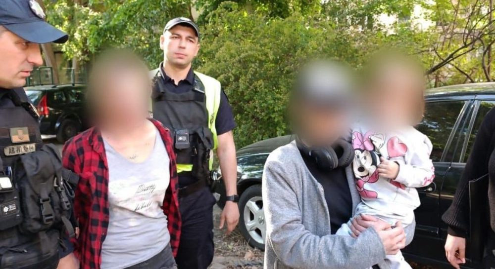 Новости Одессы - женщина ради лайков всю ночь издевалась над 2-летним ребенком в прямом эфире