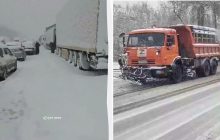 Погодна карма: Свердловську область РФ накрили аномальні снігопади (відео)