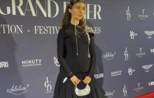 "Наша українська красуня": Jerry Heil вразила образом на червоній доріжці в Каннах (фото)