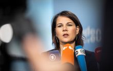 Бербок прибыла с необъявленным визитом в Киев