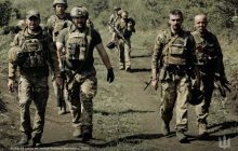 Паника при виде людей в форме: украинские мужчины отчаянно пытаются избежать мобилизации, - NBC