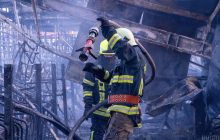 Погибли 12 летняя девочка и ее мать: детали удара РФ по "Эпицентру" в Харькове