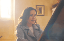 "Любов чи афера?": на Каннському кіноринку відбулася премʼєра тизер-трейлеру авантюрної української комедії "Коли ти вийдеш заміж?"