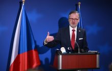 Прем'єр Чехії назвав дві країни, які реально протистоять загрозі Росії, - FT