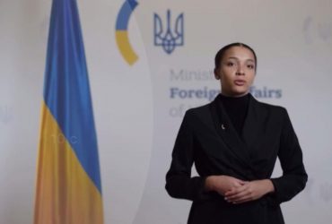 МИД Украины создал первый ШИ-аватар со звездным лицом (видео)