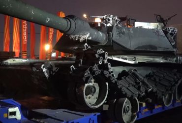 Росіяни виставили у Москві згорілий американський танк Abrams (фото)