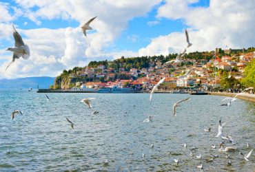 Названы 10 бюджетных пляжных направлений Европы, способных конкурировать с лучшими курортами