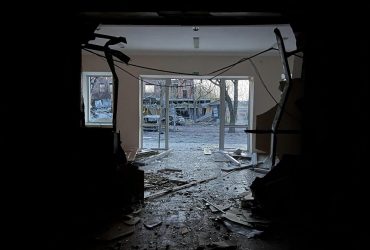 Враг захочет поздравить с праздниками: жителям города на Сумщине советуют уехать на 10 дней