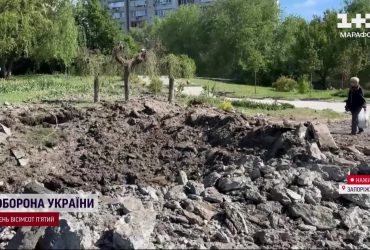 Люди проснулись от мощных взрывов: россияне атаковали жилые кварталы в Запорожье
