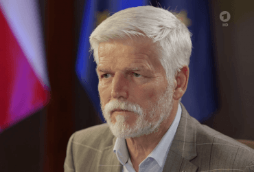 Президент Чехии попал в больницу: что произошло