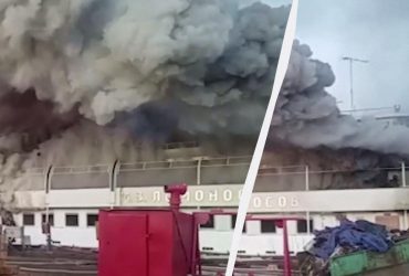 В России пылает теплоход Ломоносов, под угрозой еще одно судно (видео)