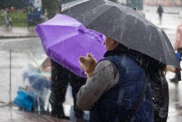 Заморозки и грозы: синоптики рассказали, где будет холоднее всего и предупредили об опасности