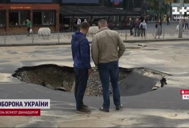 Провалля посеред дороги: Либідську затоплює вже не вперше - яка причина постійних аварій