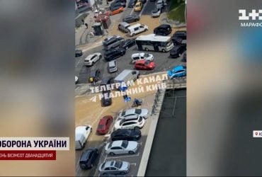 Возле метро Лыбидская частично возобновили движение одной полосой