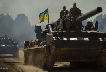 Україна на канатах, Зеленський живить нереалістичні надії на повну перемогу, - The Guardian