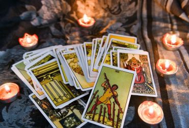 Гороскоп на 4 августа по картам Таро: Скорпионам - большой выигрыш, Водолеям - вечеринка