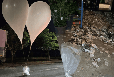 Око за око: Пхеньян закидав Південну Корею кулями з фекаліями