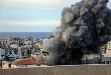 Израиль атаковал здание школы в секторе Газа: убиты 30 человек (видео)