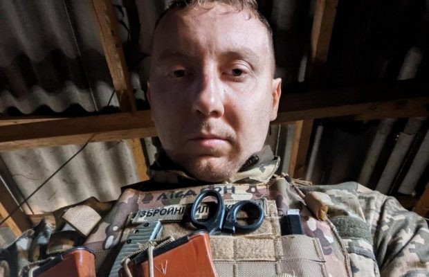 "Должен был умереть": известный украинский писатель получил контузию на фронте