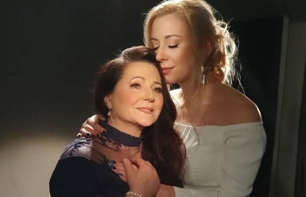 "Я її ще не відпускаю": Тоня Матвієнко зізналася, як почувається після смерті матері