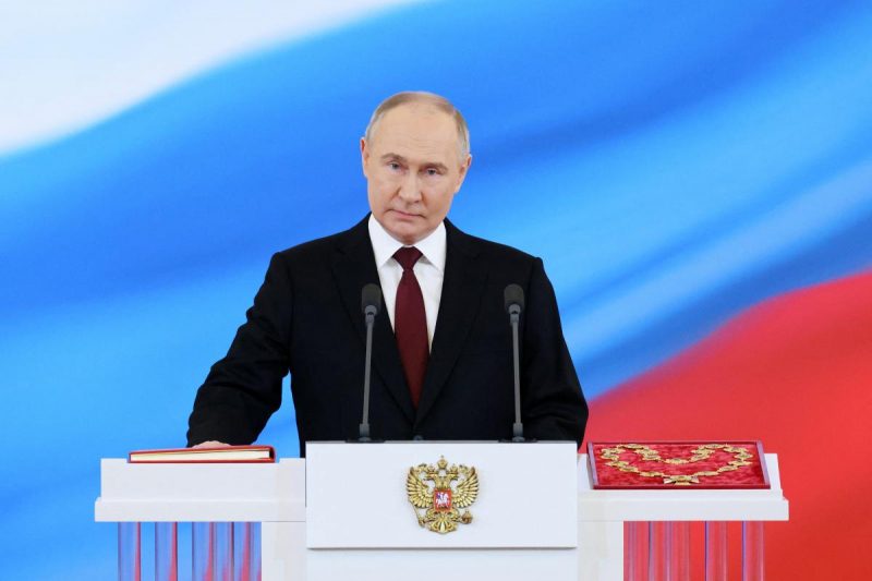 'Спасибо, но нет': Bloomberg раскрыл, что кроется за 'мирными' предложениями Путина 'Спасибо, но нет': Bloomberg раскрыл, что кроется за 'мирными' предложениями Путина