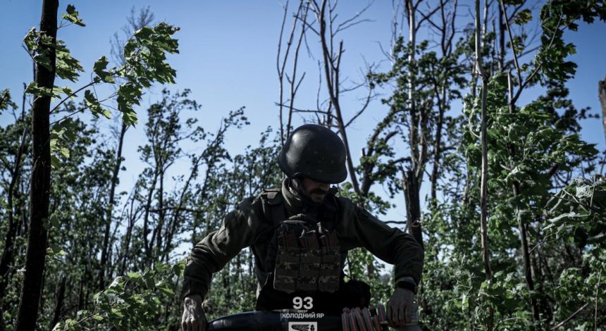 Украинские военные ведут штурмы и прочесывают местность: Генштаб о ситуации на Харьковщине