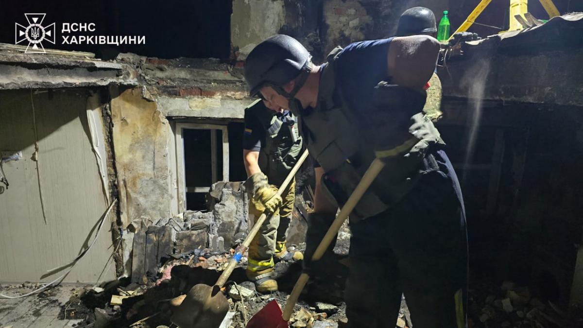 В Харькове найден еще один человек, погибший в результате удара со стороны противника / фото t.me/dsns_telegram В Харькове найден еще один человек, погибший в результате удара со стороны противника / фото t.me/dsns_telegram