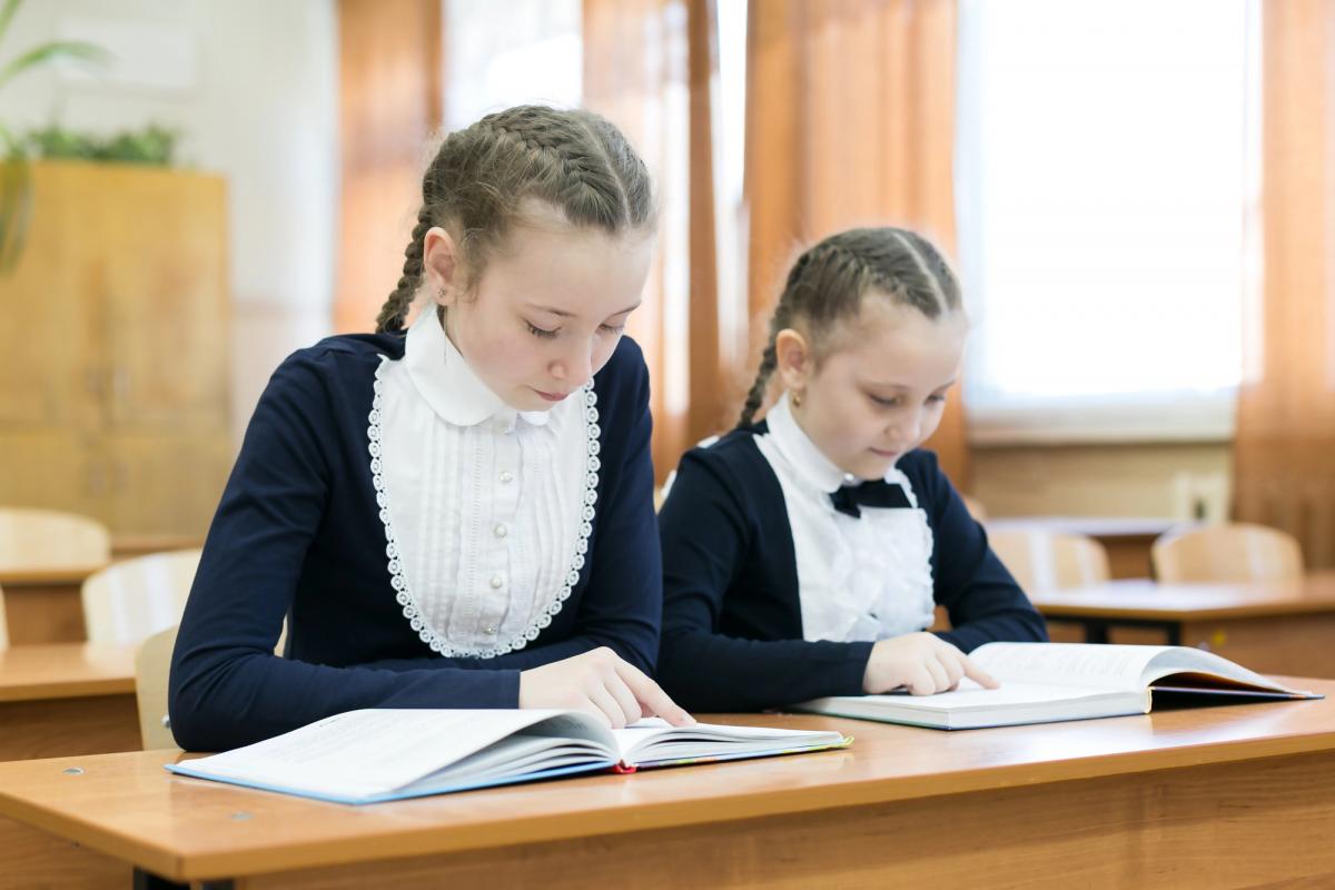Тренд на відтік україннських школярів з батьківщини серйозно зріс / фото ua.depositphotos.com Тренд на відтік україннських школярів з батьківщини серйозно зріс / фото ua.depositphotos.com