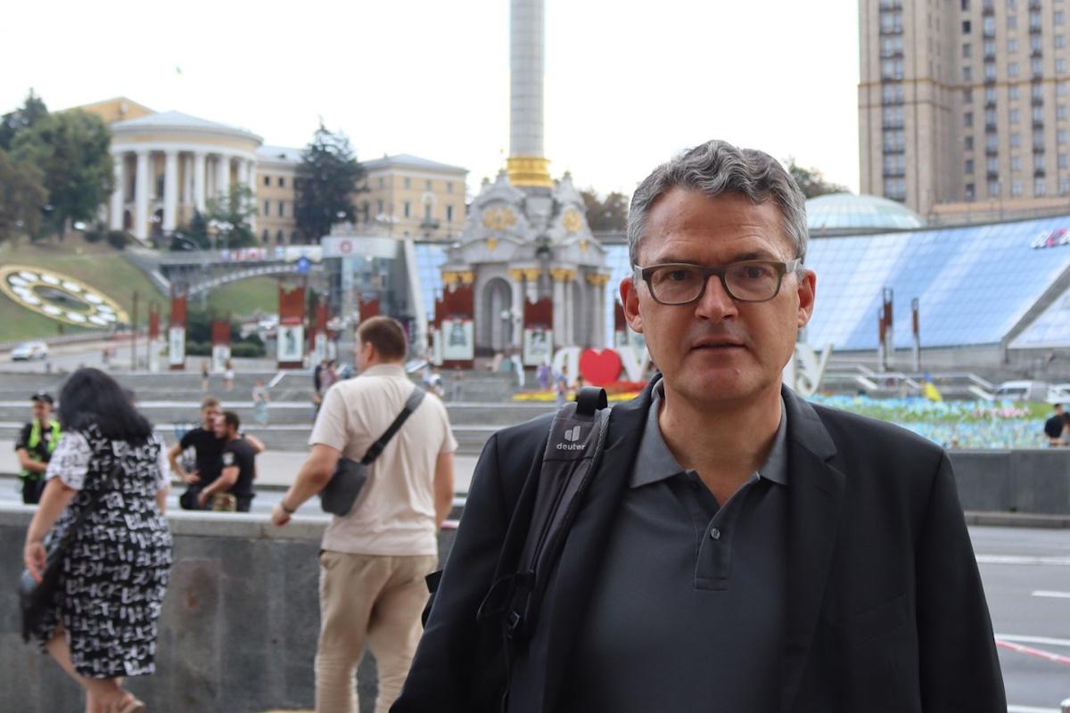 Родеріх Кізеветтер активно допомагає Україні / фото facebook.com/roderich.kiesewetter Родеріх Кізеветтер активно допомагає Україні / фото facebook.com/roderich.kiesewetter